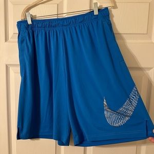 Men’s Nike XL casual shorts